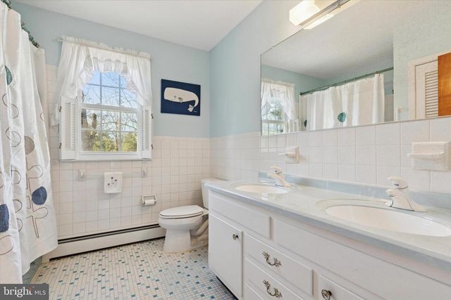 3060 CLOVERLY DR, Furlong, PA 18925