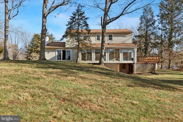 3060 CLOVERLY DR, Furlong, PA 18925
