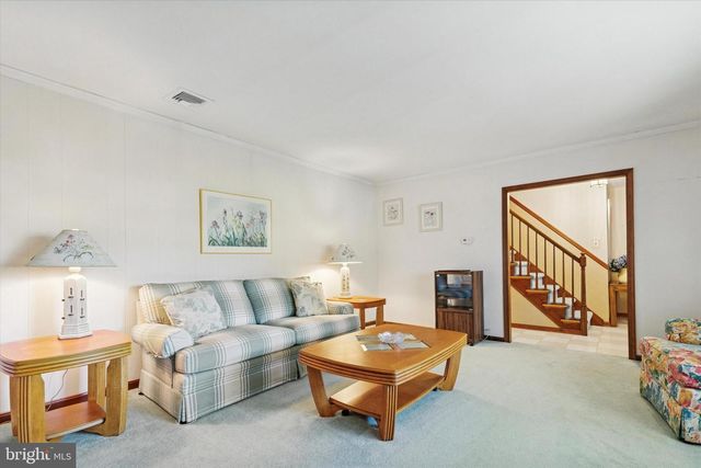 3060 CLOVERLY DR, Furlong, PA 18925