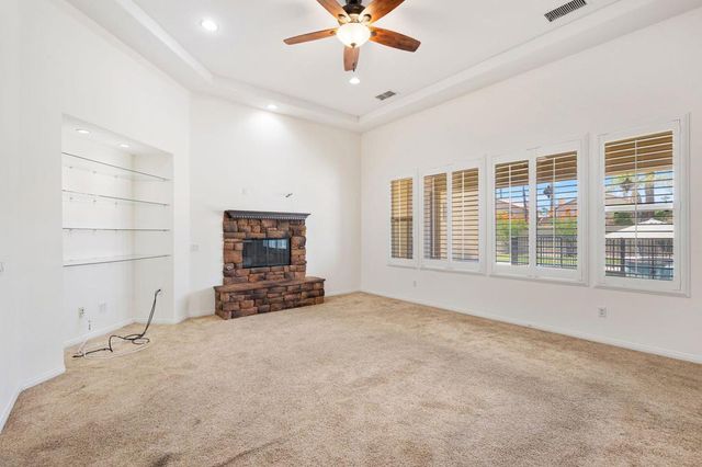 145 Bellini Way Way, Palm Desert, CA 92211