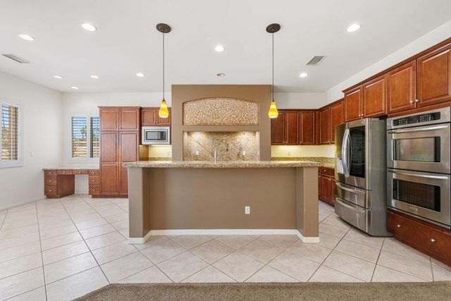 145 Bellini Way Way, Palm Desert, CA 92211