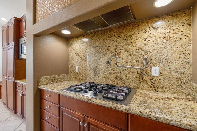 145 Bellini Way Way, Palm Desert, CA 92211