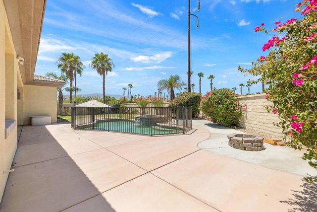 145 Bellini Way Way, Palm Desert, CA 92211