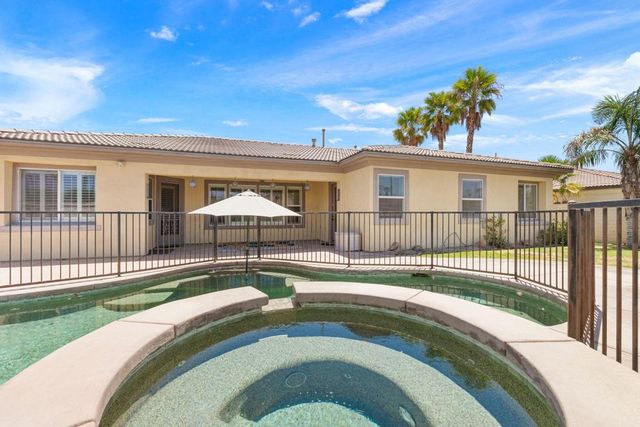 145 Bellini Way Way, Palm Desert, CA 92211