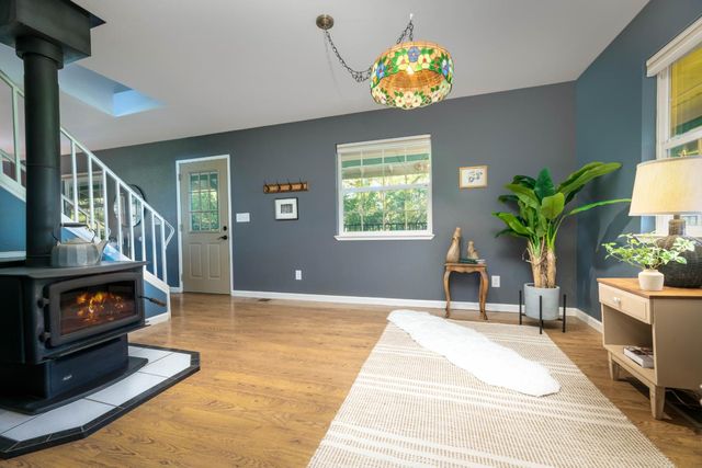 14910 Beyers Ln, Grass Valley, CA 95949