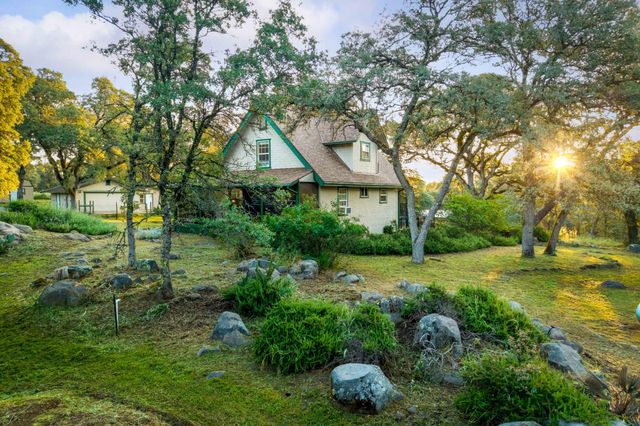 14910 Beyers Ln, Grass Valley, CA 95949