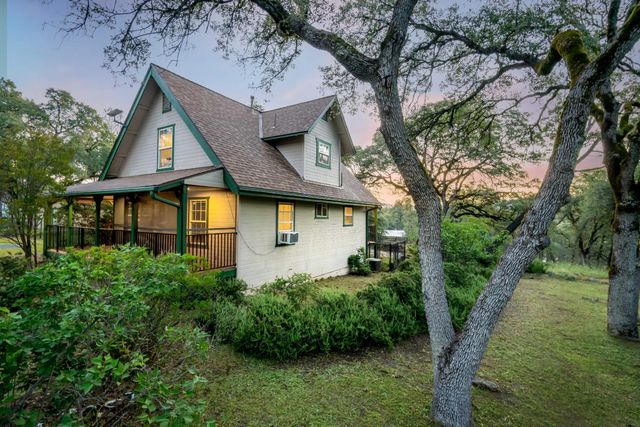 14910 Beyers Ln, Grass Valley, CA 95949