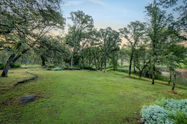14910 Beyers Ln, Grass Valley, CA 95949
