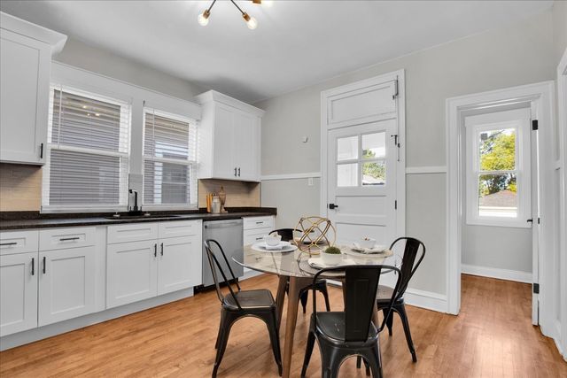 9824 S Escanaba Avenue, Chicago, IL 60617