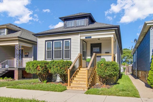9824 S Escanaba Avenue, Chicago, IL 60617