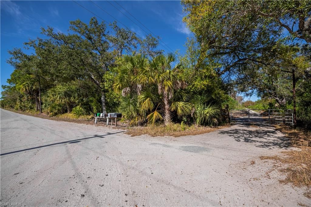 900 G RD, LABELLE, FL 33935 — photo 5