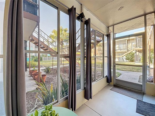 5396 4TH STREET N 105, St Petersburg, FL 33703