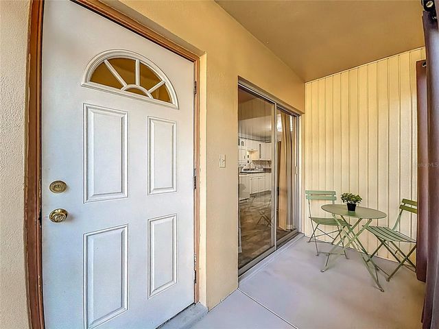 5396 4TH STREET N 105, St Petersburg, FL 33703