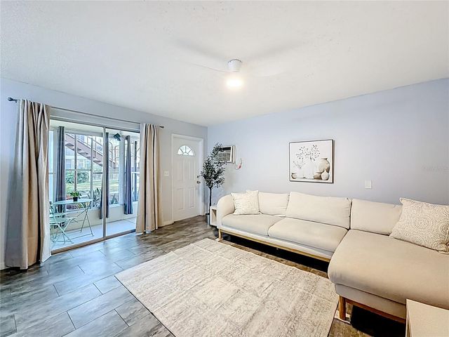 5396 4TH STREET N 105, St Petersburg, FL 33703