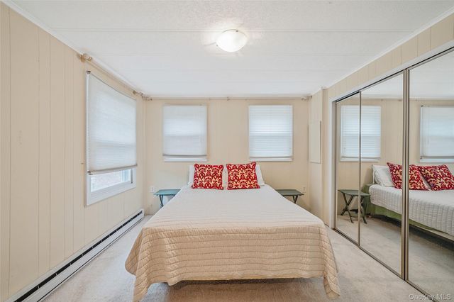 91 Village Circle W, Manorville, NY 11949