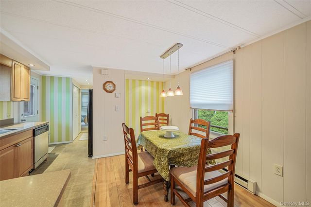 91 Village Circle W, Manorville, NY 11949