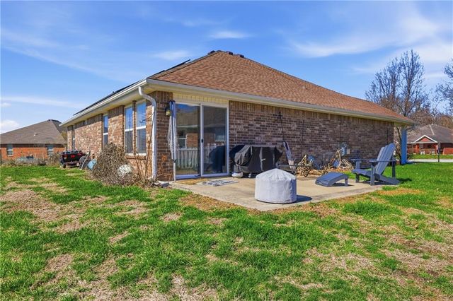 1703 NW Willow Drive, Grain Valley, MO 64029