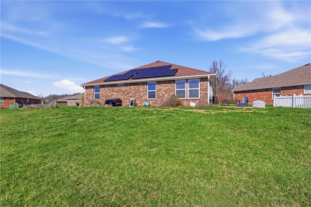 1703 NW Willow Drive, Grain Valley, MO 64029