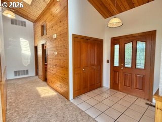 239 MEADOWLARK Ave, Roseburg, OR 97471