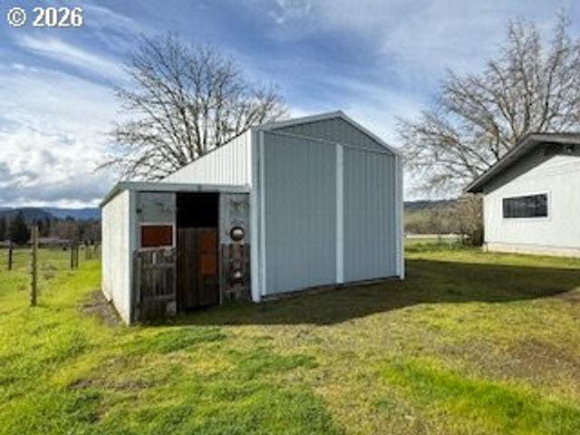 239 MEADOWLARK Ave, Roseburg, OR 97471