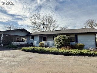 239 MEADOWLARK Ave, Roseburg, OR 97471
