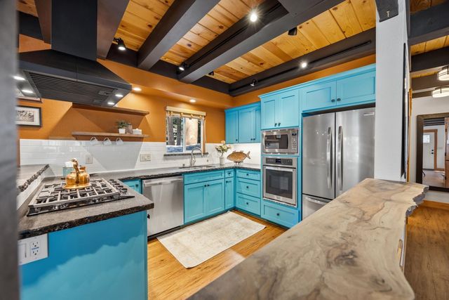 5626 Yuba Drive, Soda Springs, CA 95728