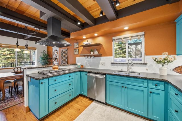 5626 Yuba Drive, Soda Springs, CA 95728