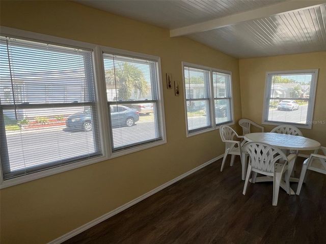 112 PINDO PALM STREET W, Largo, FL 33770