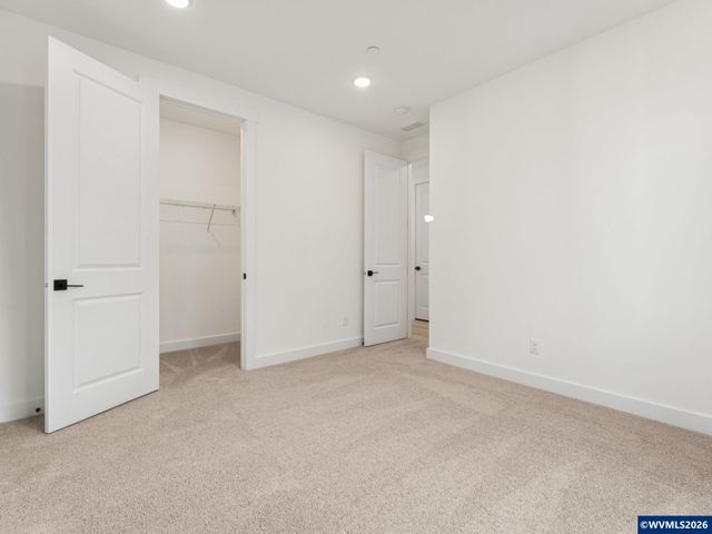 5954 Sorrento St St S, Salem, OR 97306