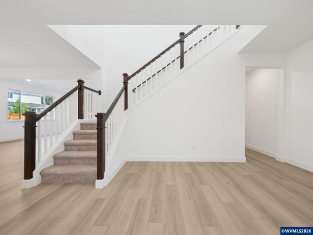 5954 Sorrento St St S, Salem, OR 97306