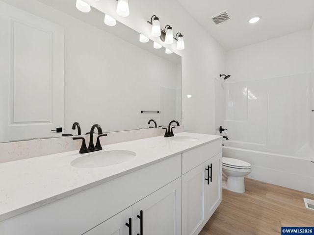 5954 Sorrento St St S, Salem, OR 97306