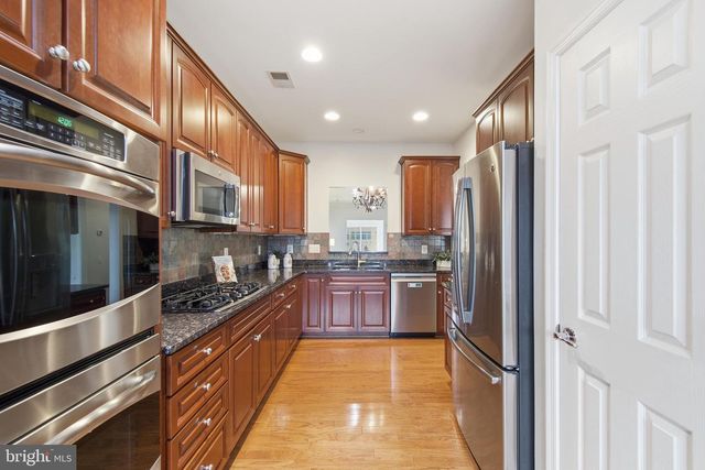 8932 PINK CARNATION CT, Lorton, VA 22079