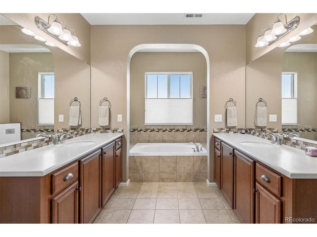 3953 Donnington Cir, Castle Rock, CO 80104