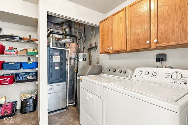 6852 Maywood Circle, Avon, IN 46123