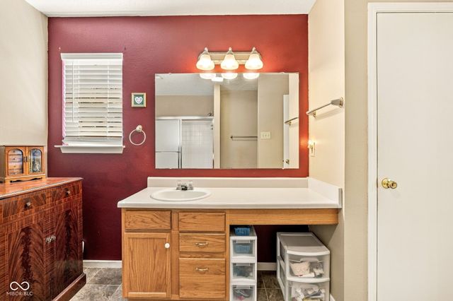 6852 Maywood Circle, Avon, IN 46123