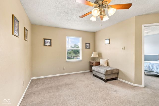 6852 Maywood Circle, Avon, IN 46123