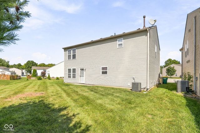 6852 Maywood Circle, Avon, IN 46123