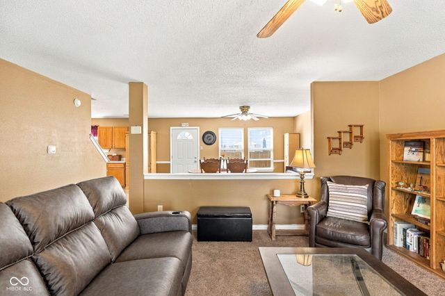 6852 Maywood Circle, Avon, IN 46123
