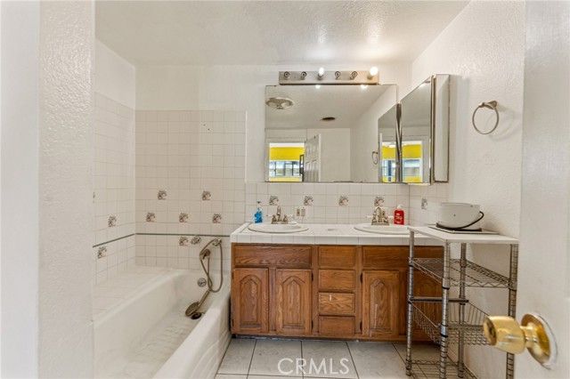 9552 Dewey Drive, Garden Grove, CA 92841