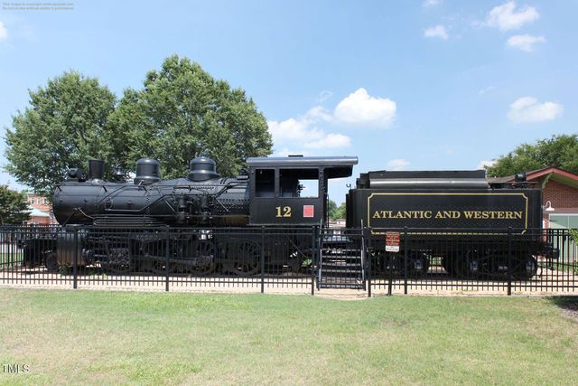 215 Drayton Hall Lane, Sanford, NC 27330