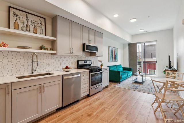 2876 W 53rd Avenue 305, Denver, CO 80221