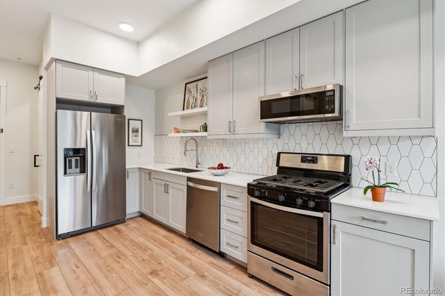 2876 W 53rd Avenue 305, Denver, CO 80221