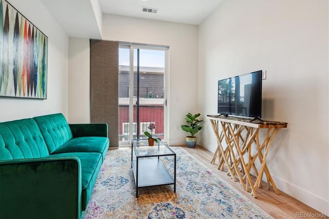 2876 W 53rd Avenue 305, Denver, CO 80221