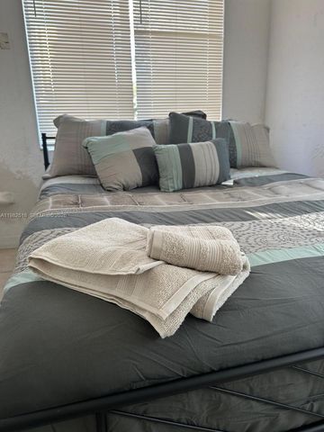 1021 NW 3rd St 201, Miami, FL 33128