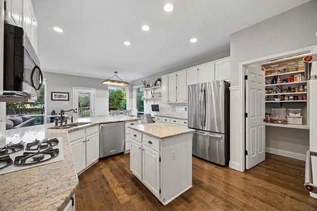 2216 Lockesley Drive, Flower Mound, TX 75028