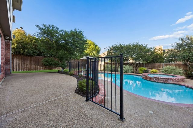2216 Lockesley Drive, Flower Mound, TX 75028