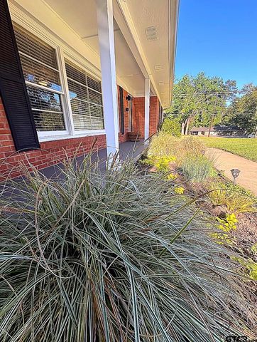 516 Dartmouth Dr., Tyler, TX 75701