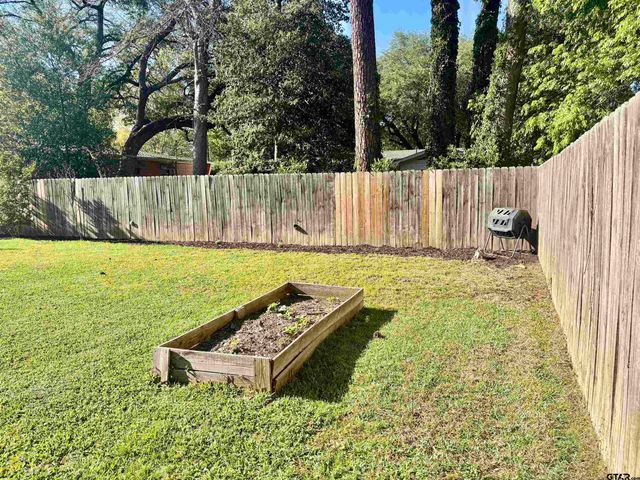 516 Dartmouth Dr., Tyler, TX 75701