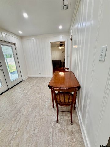 516 Dartmouth Dr., Tyler, TX 75701