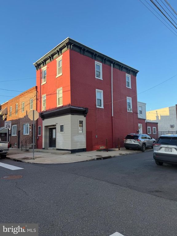 2725 E CLEARFIELD ST, PHILADELPHIA, PA 19134 — exterior